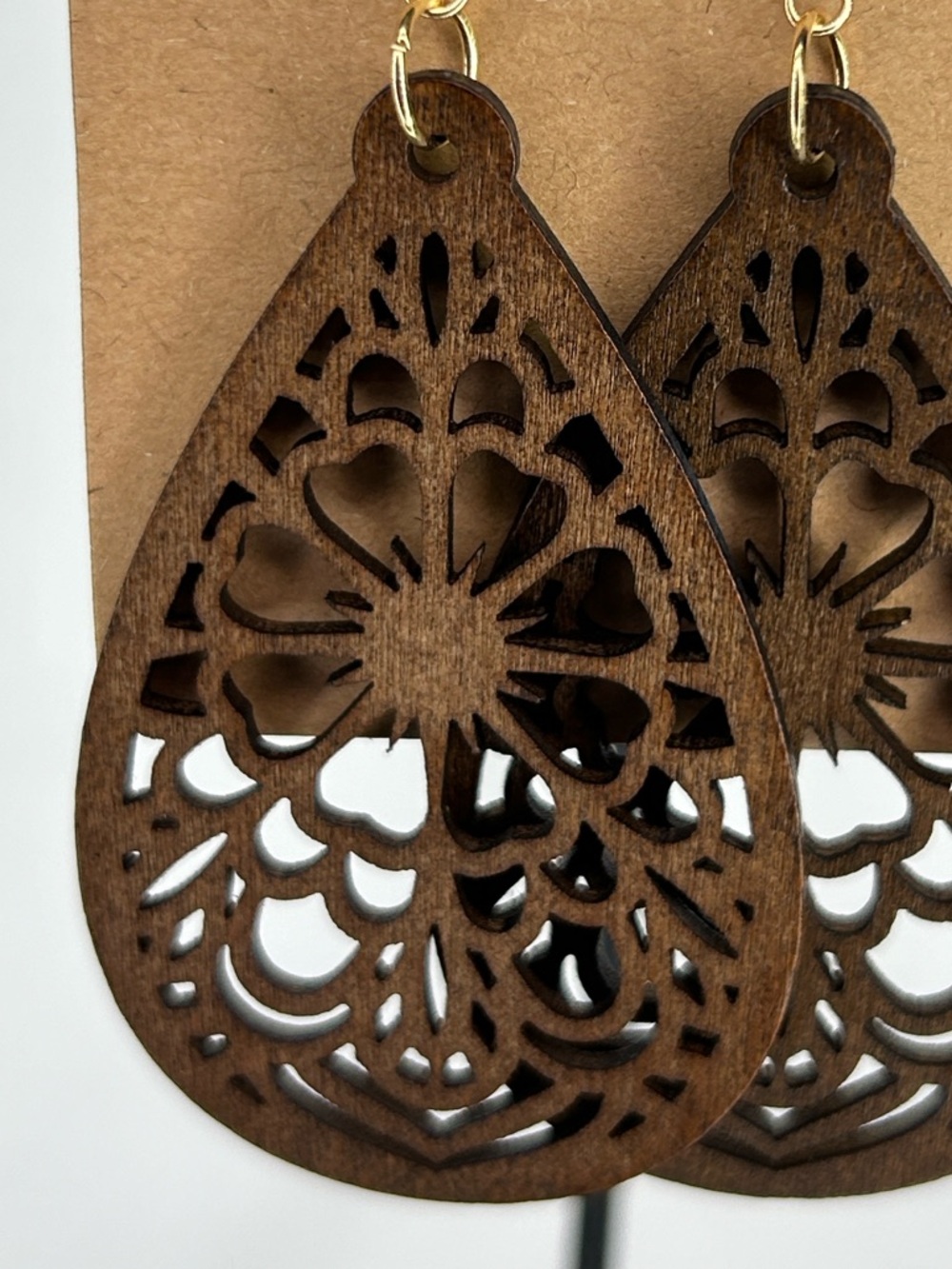 Lightweight Wooden Teardrop Filigree Earrings Brown Fashion Jewelry - Picture 3 of 4